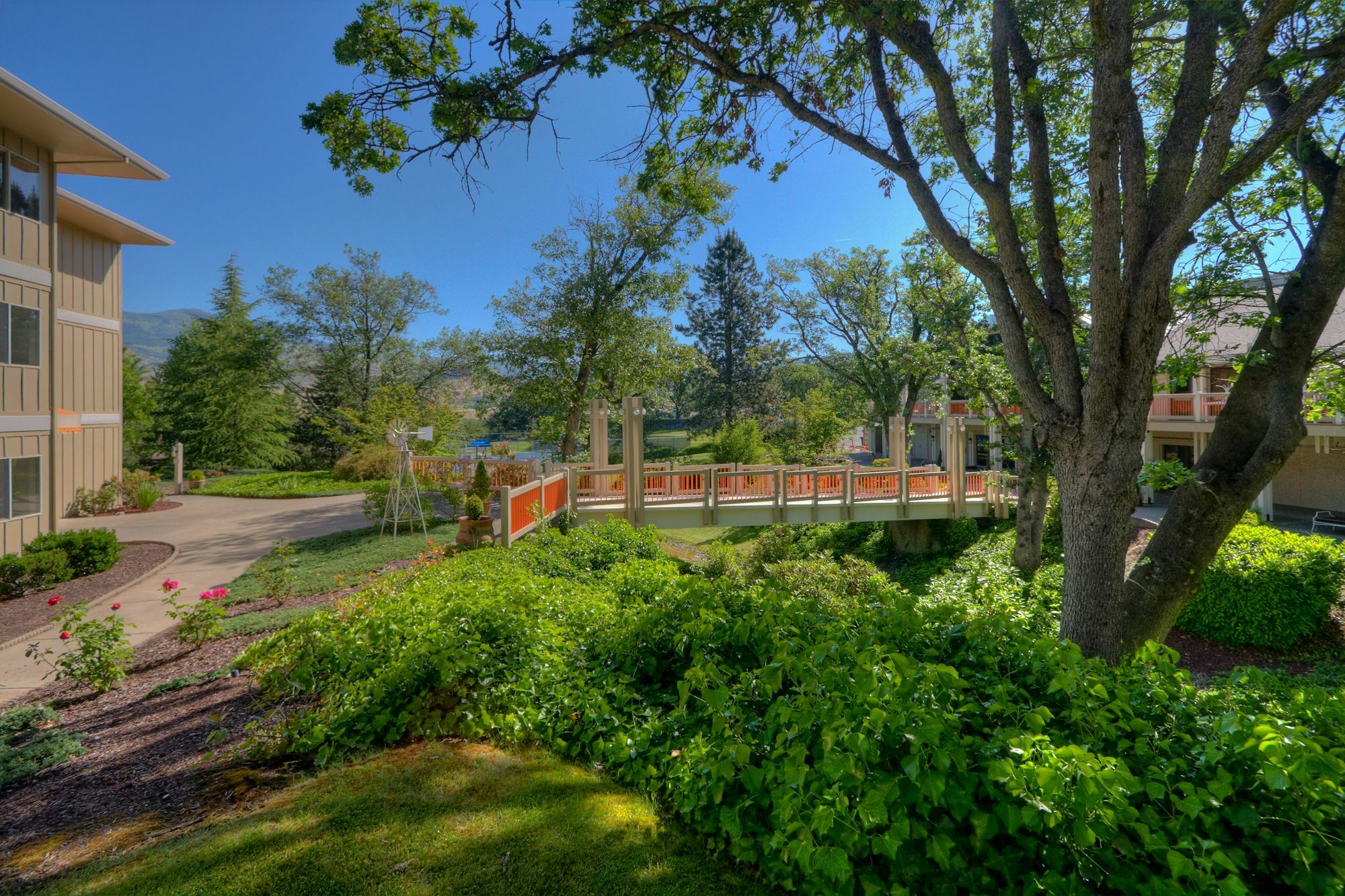 Ashland Hills Hotel&Suites Exterior foto